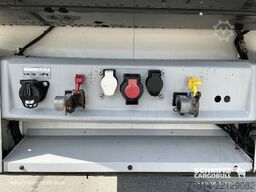 Schmitz Cargobull Reefer Meat hanging system