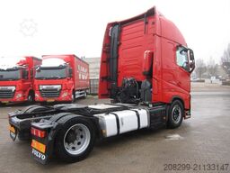 VOLVO FH 460 XL Mega 2xtank Hydrauliek VEB+