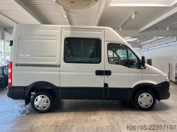 IVECO Daily 29L11 *Hochdach*AHK*