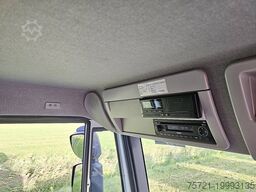 IVECO 120E25 EUROCARGO AIRCO TAILLIFT