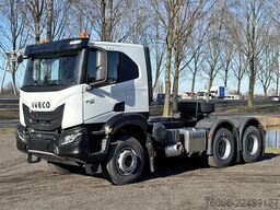 Iveco T-Way AT720T43TH AT ADR Tractor Head (16 units)