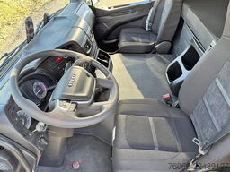 Iveco T-Way AT720T43TH AT ADR Tractor Head (16 units)