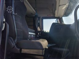 Iveco S-Way AS 440 S 49 T/FP Standklima Navi