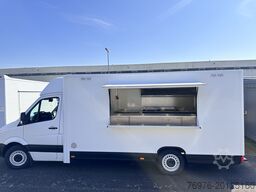 Mercedes-Benz Foodtruck, Imbisswagen, Food Truck mit neuer Küche und Ausstattung