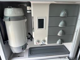 MAN Lions Coach R08 63 Sitze 3-Achsen 13.8m