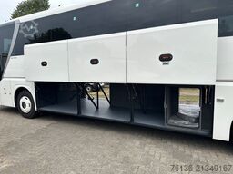 MAN Lions Coach R08 63 Sitze 3-Achsen 13.8m
