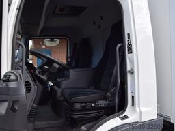 Mercedes-Benz Atego II  818 Koffer LBW 1500KGAutomatik Tempo