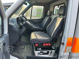 MERCEDES-BENZ Sprinter 313 RTW / Trage /