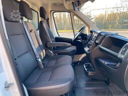 PEUGEOT Boxer Koffer 335 L2 BlueHDi 130 *Ladebordwand*