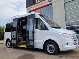 MERCEDES-BENZ 2 x Vorlauffahrzeug Bürgerbus Niederflur 9 Sitze