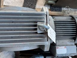 BAUER SG6-24/DK94-216