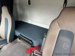 Volvo FE 250 4X2 E6 / SLEEPERCAB / AIRCO / STANDKACH...