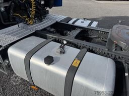 Mercedes-Benz 1851 LS Actros Gigaspace Retarder 2 x PTO
