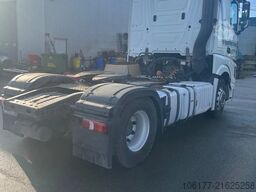 Mercedes-Benz Actros 1843