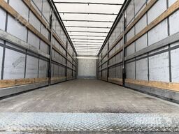 Schmitz Cargobull Curtainsider Standard