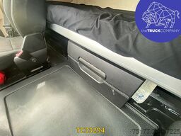 Mercedes-Benz Actros 1843