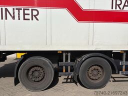 Schmitz SKO 18 + STUURAS + LOADLIFT + CARRIER