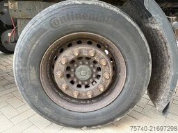Schmitz 2 axles + STUURAS + LOADLIFT + CARRIER MAXIMA 1300