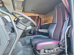 Volvo FMX 460 8x4 Tadano HK40