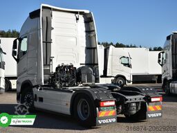 VOLVO FH 500 Globetrotter XL, Side Skirts