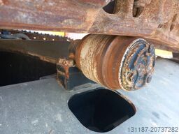 Hitachi ZX220LC (Abu Dhabi)