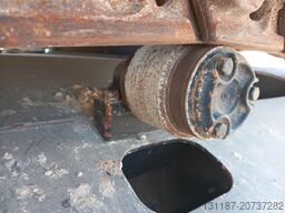 Hitachi ZX220LC (Abu Dhabi)