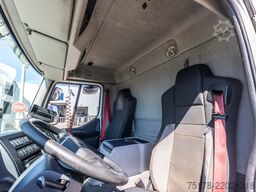 RENAULT D 18 250 DXI + HAYON