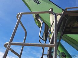 Sennebogen 850R with hydraulic rotating grapple