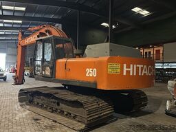 Fiat-Hitachi Fh 220