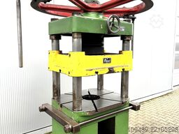 Achtermann & Co. Stuttgart SP 60 / 670  / Viersäulenpresse