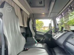 Mercedes-Benz Atego 1023 4 Pferde + Kiste Wohnung