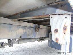 Volvo FL 240 + 12t + euro 5 + lift