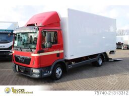MAN TGL 8.220 + MANUAL + EURO 6 + LIFT