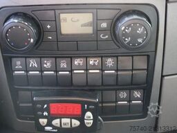 MAN TGL 8.220 + MANUAL + EURO 6 + LIFT
