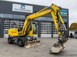 LIEBHERR 900 C 3xBuckets