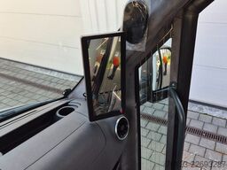 MERCEDES-BENZ 30 Sitzer Schul- Transferbus 519 Lagerfahrzeug
