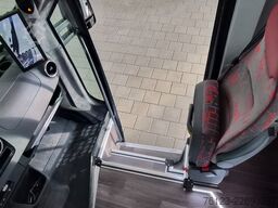 MERCEDES-BENZ 30 Sitzer Schul- Transferbus 519 Lagerfahrzeug