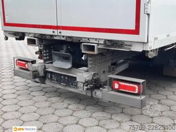 MERCEDES-BENZ 2545 L ACTROS L Heck-Mitnahmestaplervorrichtung
