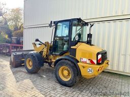 CATERPILLAR 908H2 / Deutsche Maschine / Schaufel + Gabel