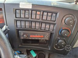 REANAULT D26 WIDE 380 - 6X2 - E6 - RETARDER