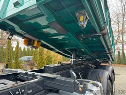 MERCEDES-BENZ Arocs 3351 6x6 Kipper Bordmatic Meiller