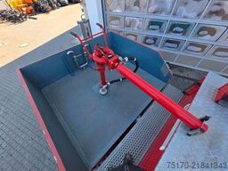 MAN 8.150 Feuerwehr Schaum 2.500 Liter SLF 25/25