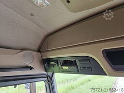 MERCEDES-BENZ ACTROS 1843