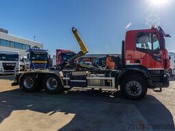IVECO 420X-WAY+6X4+AMPLIROLL PALF 20T