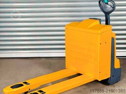 Jungheinrich EJE 118. - Service Neu - nur 2287 Std-Batterie 90%