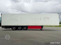 SCHMITZ CARGOBULL SCB*S3B SCHMITZ TKM COOLING LIFT AXLE TAIL LIFT