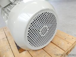 Siemens D - Motor 22kW / 2800U/min - 400V / 690V B5
