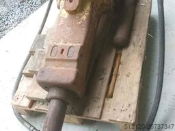 Atlas Copco 550 spiked hammer with/ s50-s60 attachment