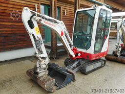 Takeuchi TB 216 mit POWERTILT