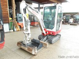 Takeuchi TB 216 mit POWERTILT